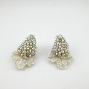 Vintage Faux Pearl & Rhinestone Clip-On Grape Cluster‎ Earrings